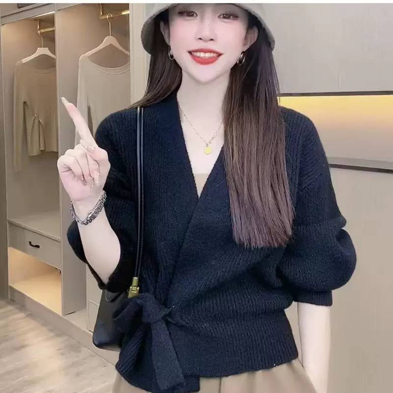Balloon Sleeve Wrap Cardigan With Ribbing And Side Tie – Navy