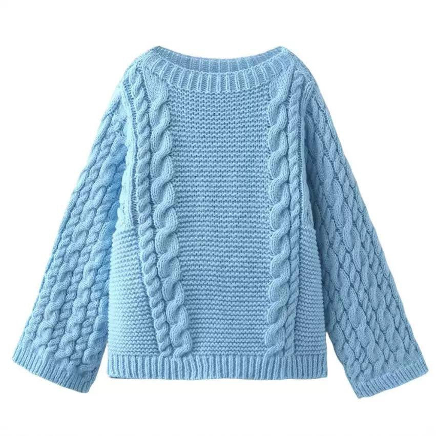 Relaxed Cable Knit Sweater With Ribbed Round Neckline – Light Blue