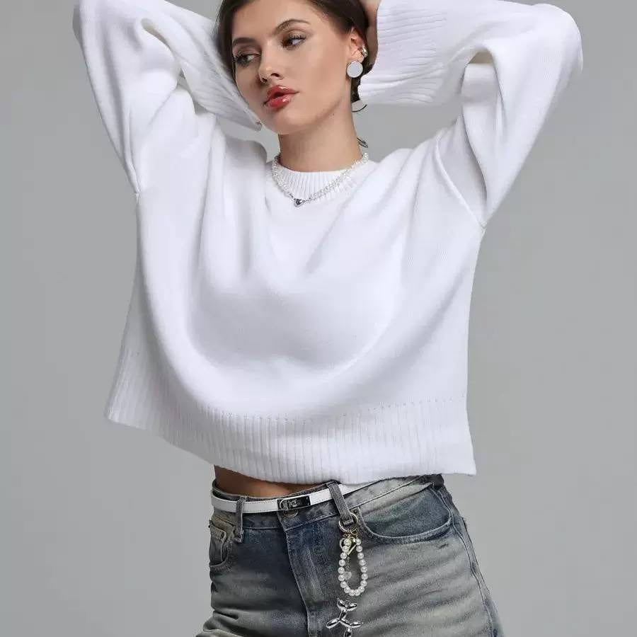 Long Sleeve Sweater With Wide Cuffs and Ribbed Hem – White