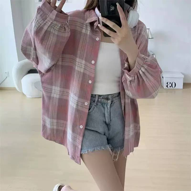 Relaxed Plaid Collared Shirt With Gathered Long Sleeves – Pink Plaid