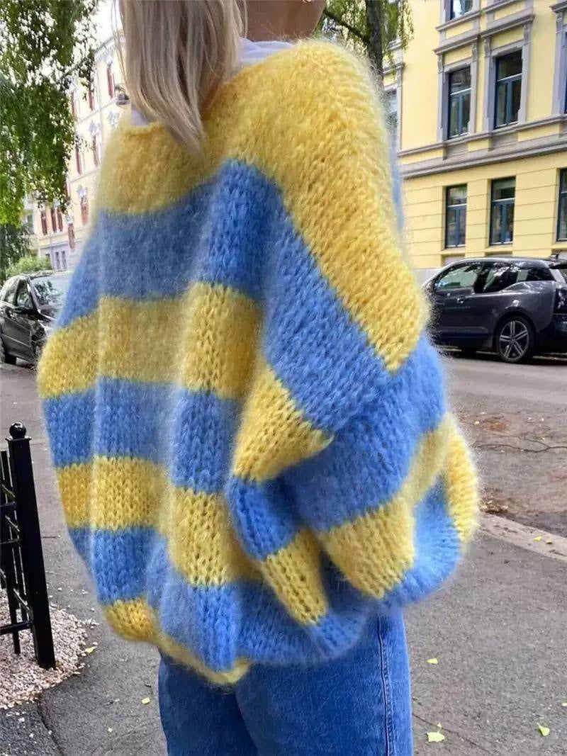 Wide Stripe Sweater With a Relaxed Fuzzy Finish – Blue And Yellow Stripe