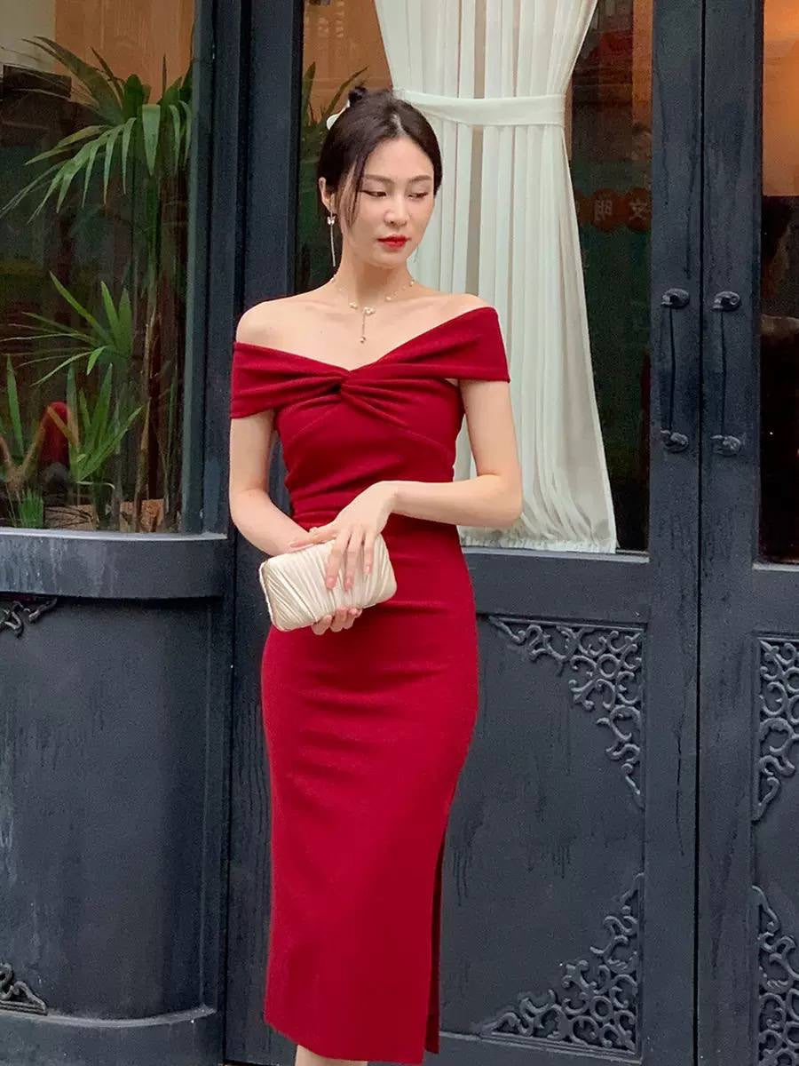 Short-Sleeve Occasion Midi Dress With A Twisted Bardot Neckline – Red