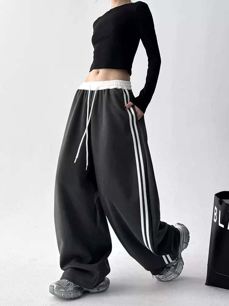 Contrast-Trim Track Pants With A Generous Wide Leg – Black Striped
