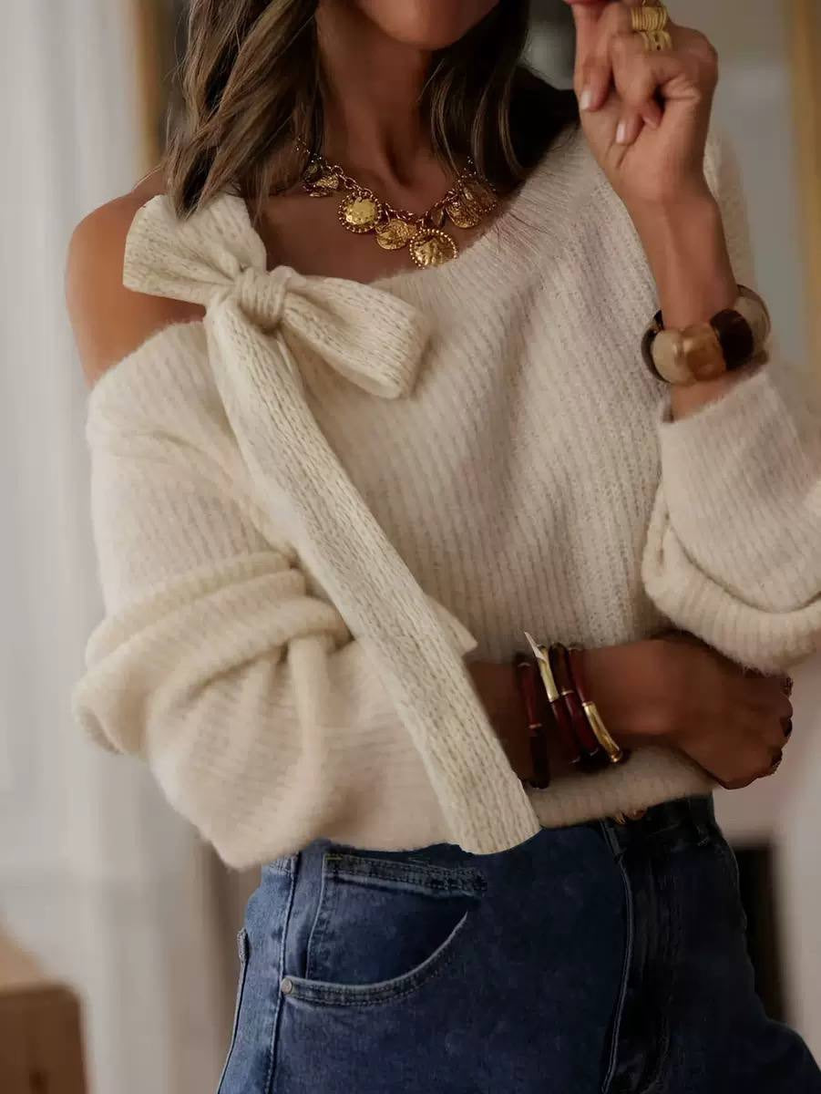 Relaxed Sweater With Statement Bow and Shoulder Cutout – Cream