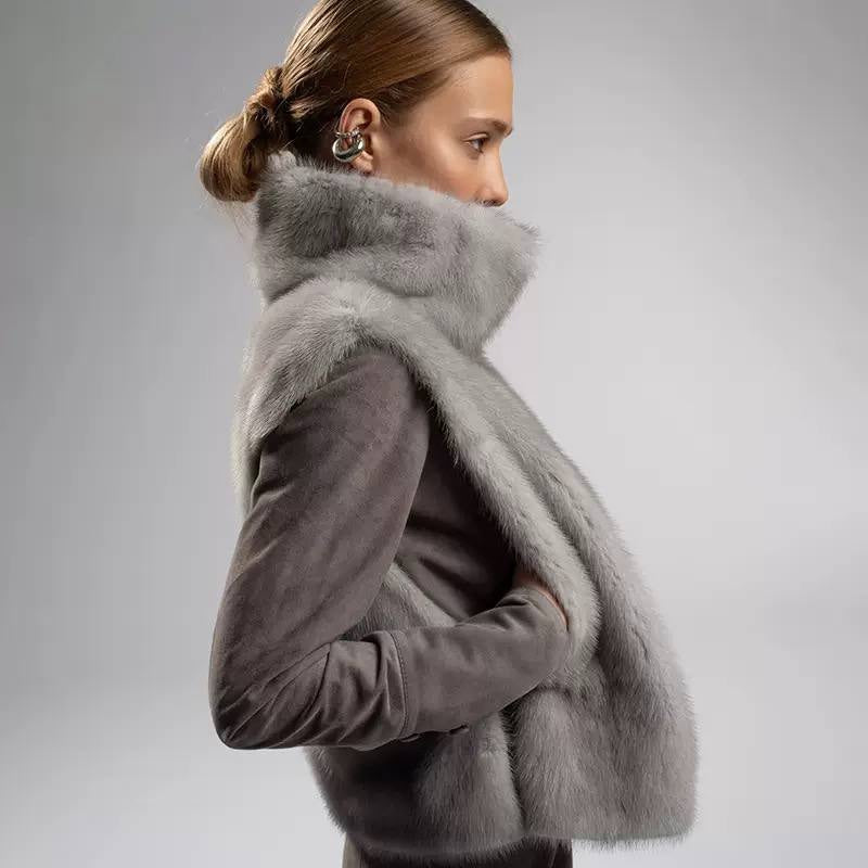 Relaxed Sleeveless Vest With an Oversized Stand Collar – Grey