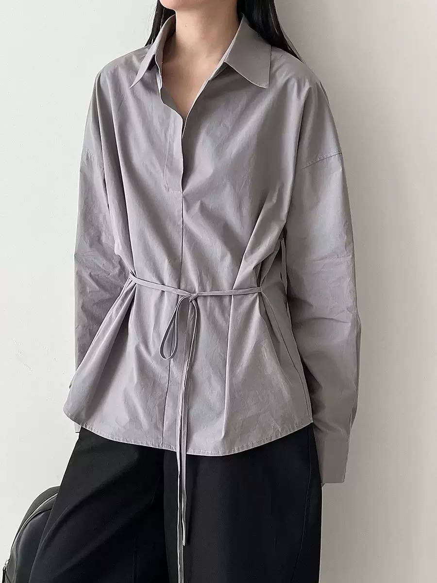 Split-Neck Blouse With Pointed Collar And Waist Tie – Grey