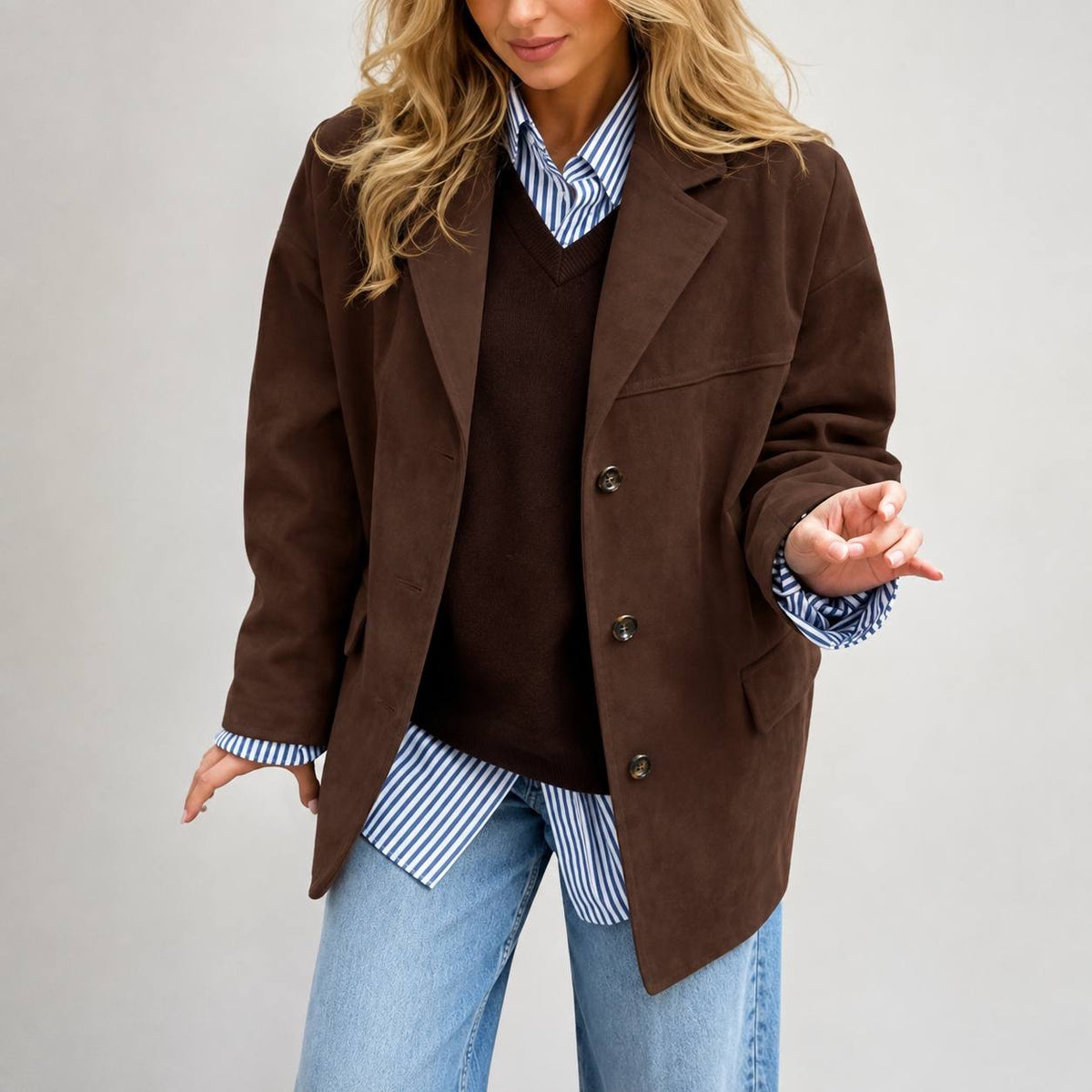 Longline Three-Button Blazer With Flap Pockets – Dark Brown