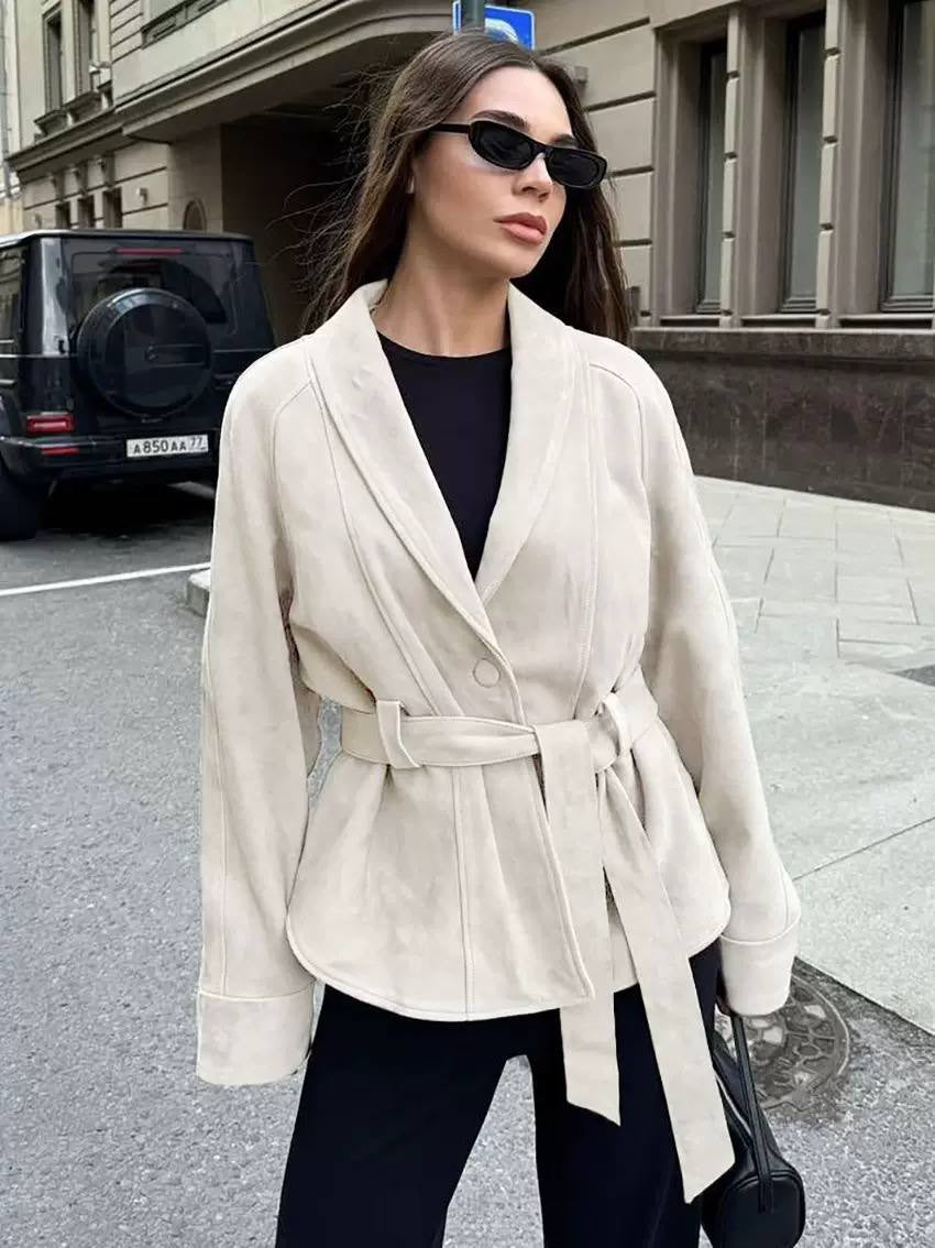 Curved-Hem Jacket With Wide Collar and Belted Waist – Cream