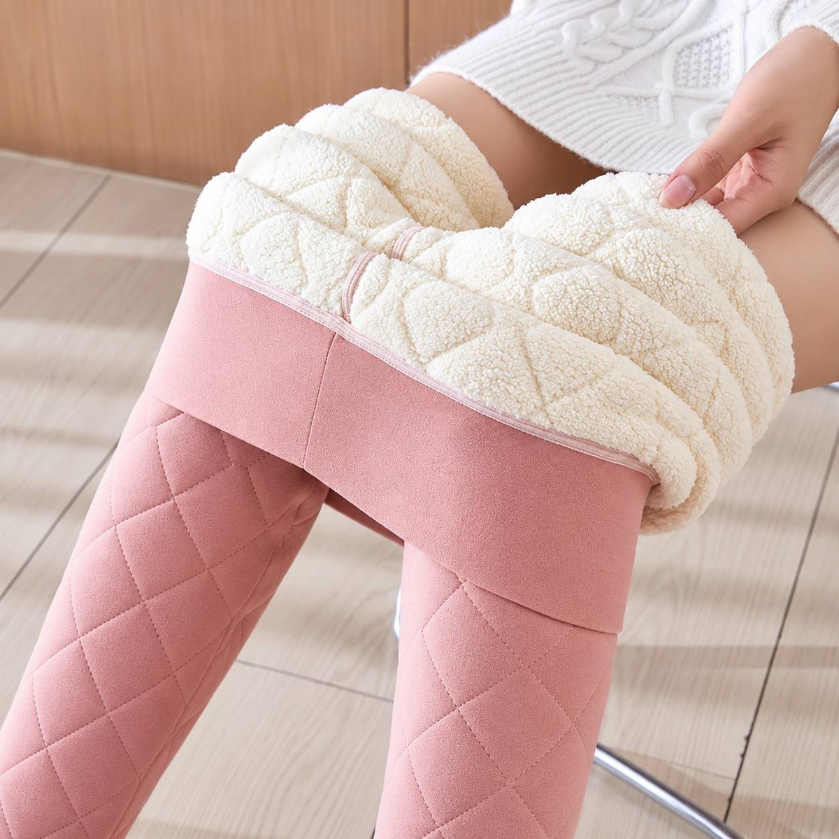 Diamond Quilted Slim Pants With Cuffed Ankles – Pink
