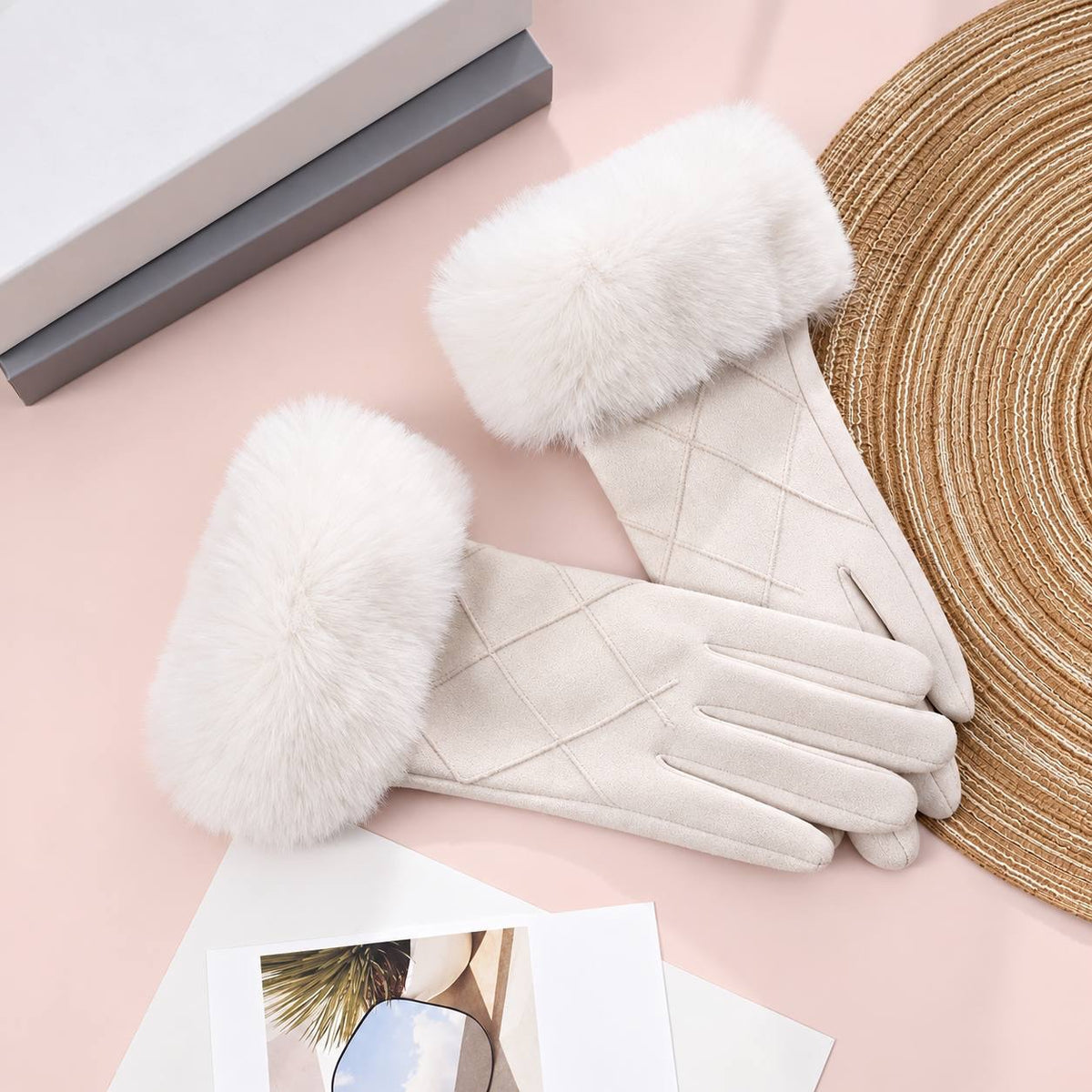 Women's Crisscross-Stitched Gloves With Fluffy Wrist Trim – White