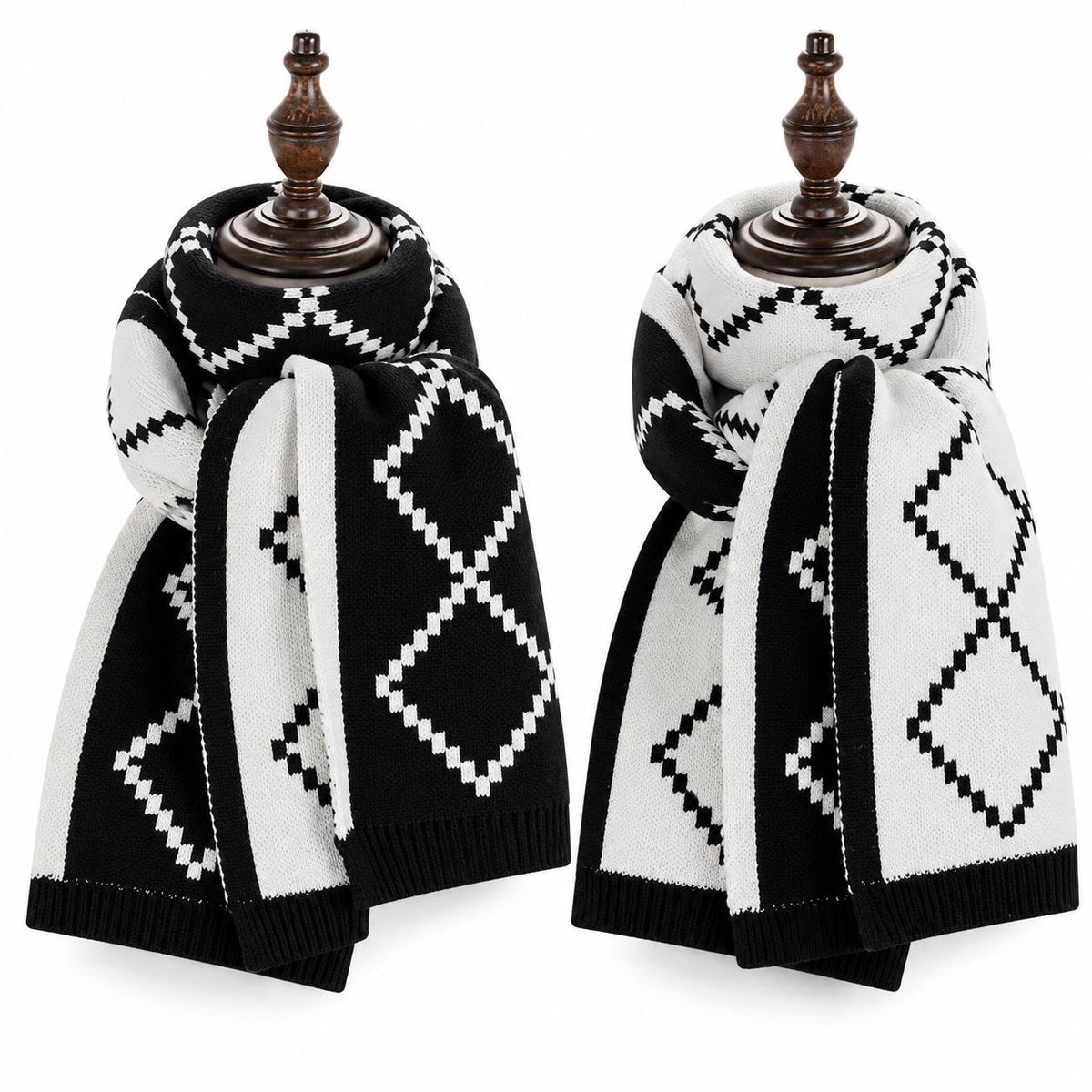 Ribbed Trim Scarf With Stepped Diamond Pattern – Black And White
